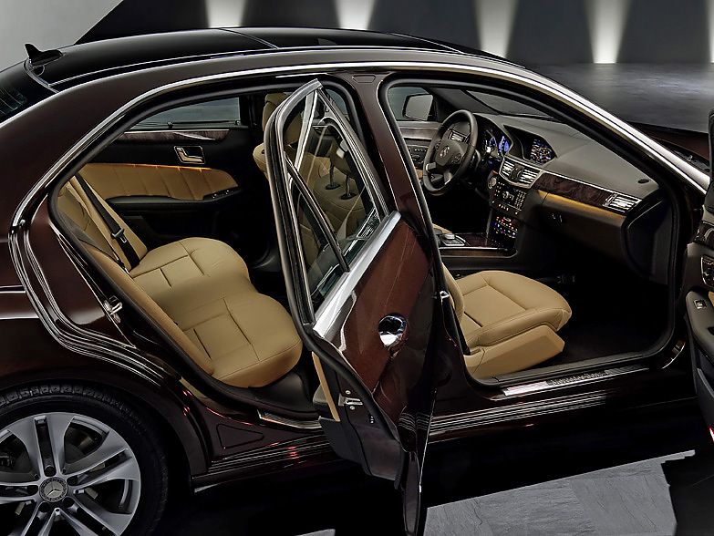 奔驰新E级官方资料图内饰