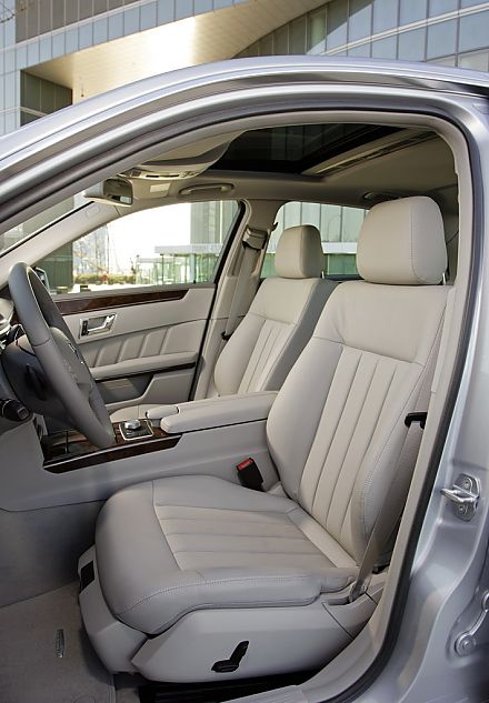 奔驰新E级官方资料图内饰