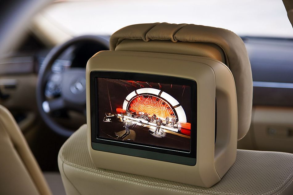 奔驰新E级官方资料图内饰