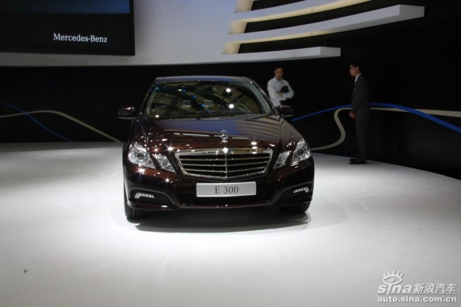 奔驰新E级