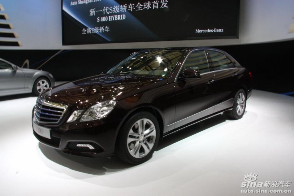 奔驰新E级