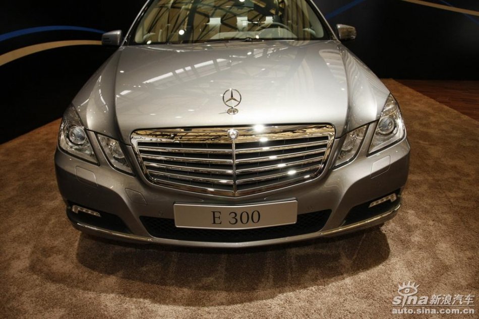 奔驰新E级