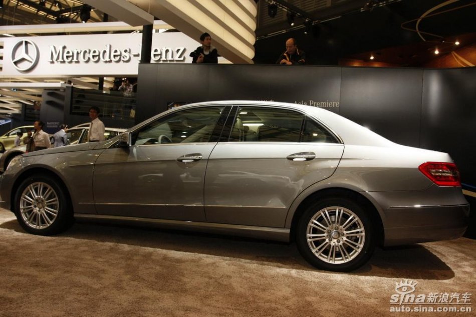 奔驰新E级