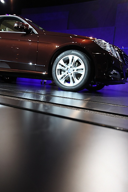 梅赛德斯-奔驰新E系轿车外观