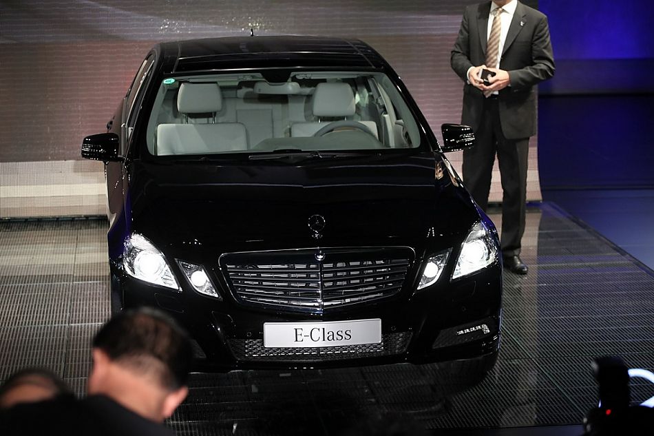 梅赛德斯-奔驰新E系轿车外观