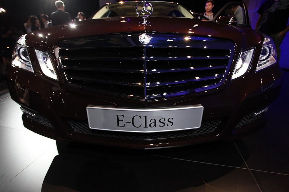 梅赛德斯-奔驰新E系轿车外观
