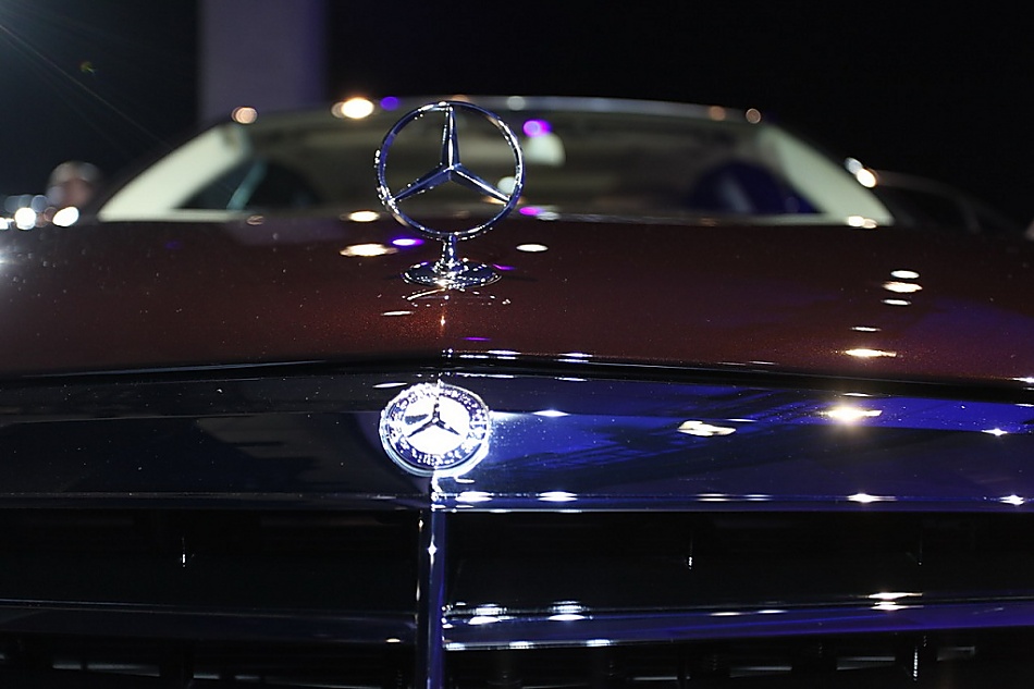 梅赛德斯-奔驰新E系轿车外观