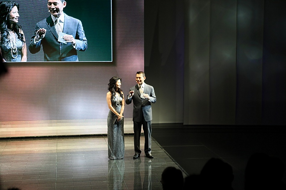 奔驰新E级轿车发布会主持人