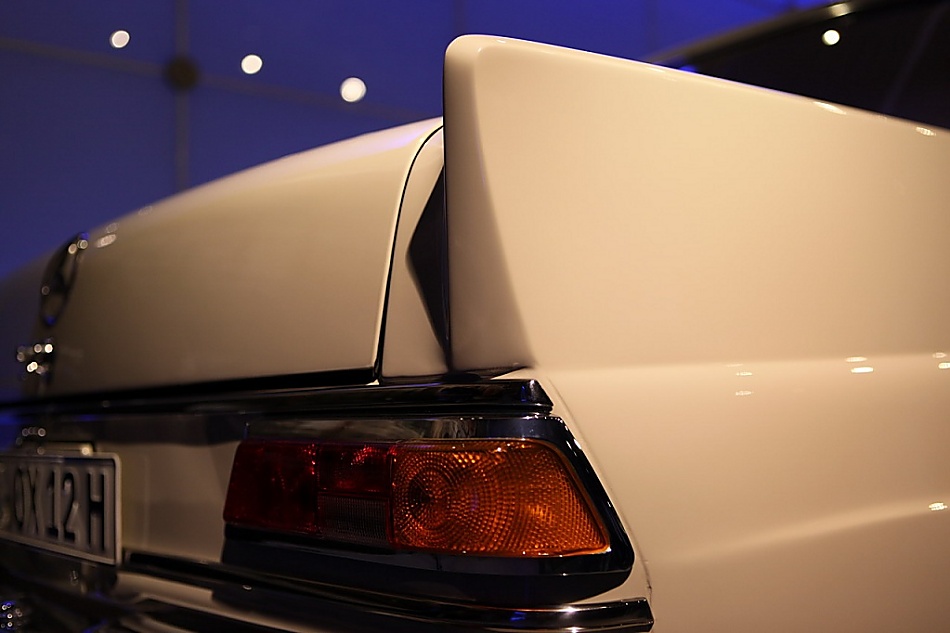 1953-1961年 第一代E级 W120-W121