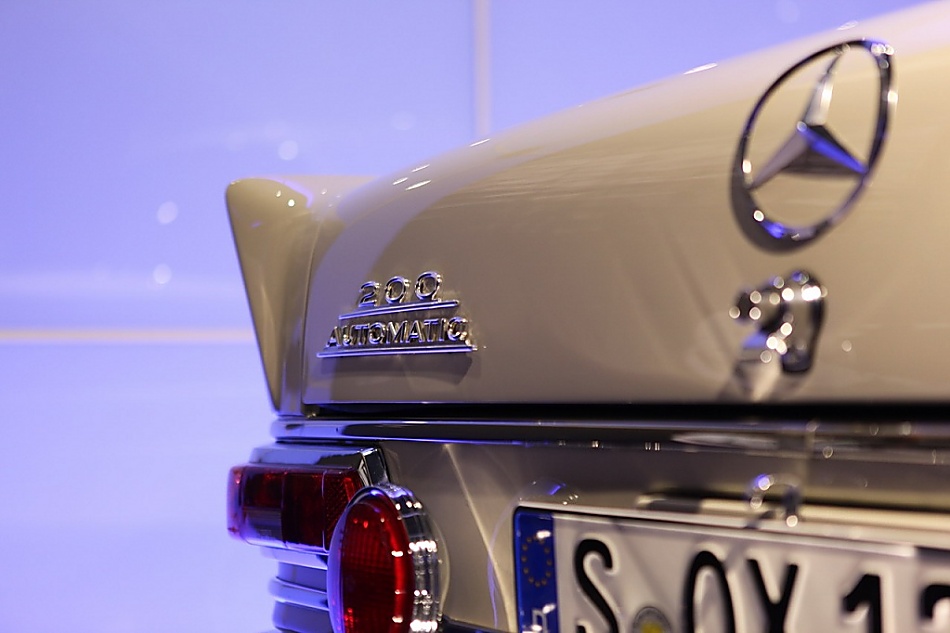 1953-1961年 第一代E级 W120-W121