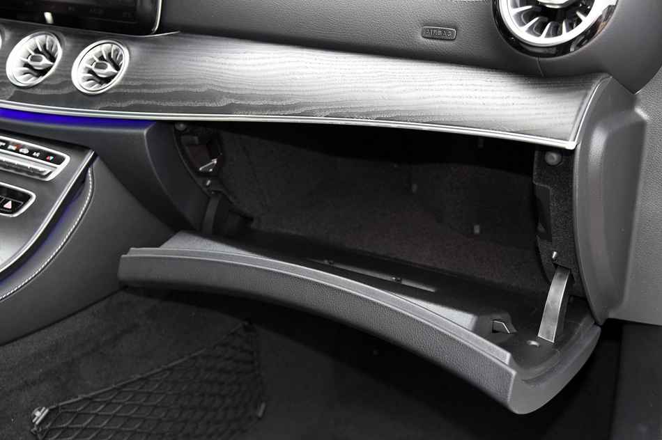 2018款 E 200 4MATIC 轿跑车 内饰