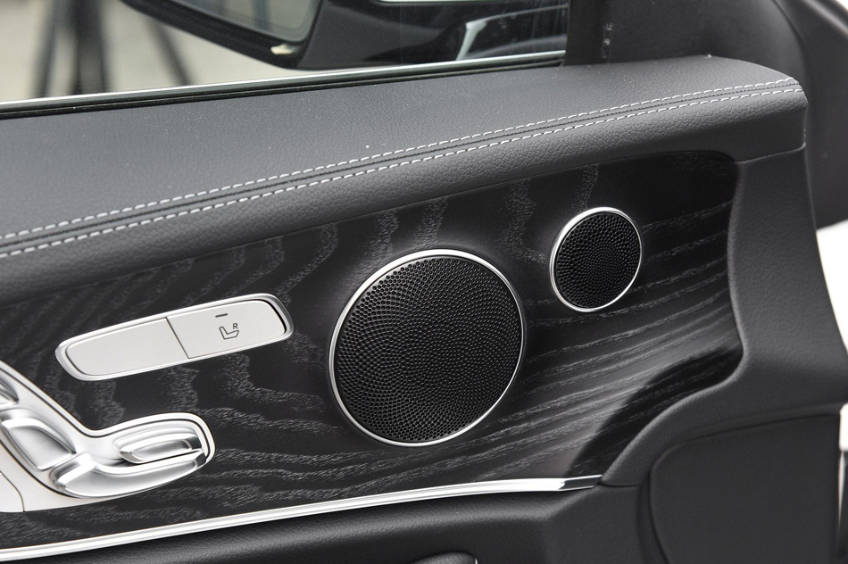 2018款 E 200 4MATIC 轿跑车 座椅空间