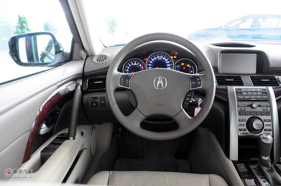 2010款讴歌RL实拍