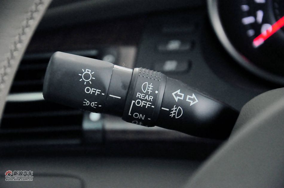 2010款讴歌RL实拍