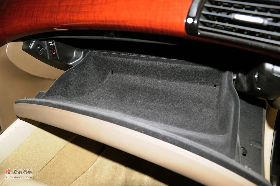 2010款讴歌RL实拍