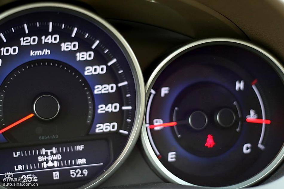 2009 Acura RL试驾图