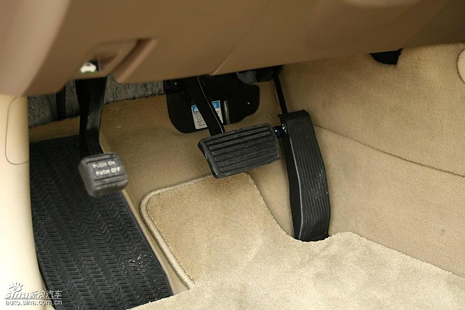 2009 Acura RL试驾图