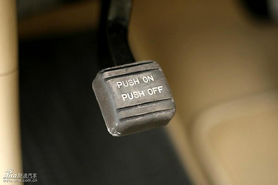 2009 Acura RL试驾图