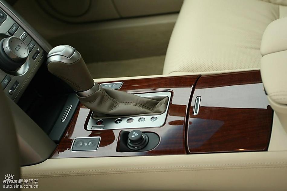 2009 Acura RL试驾图