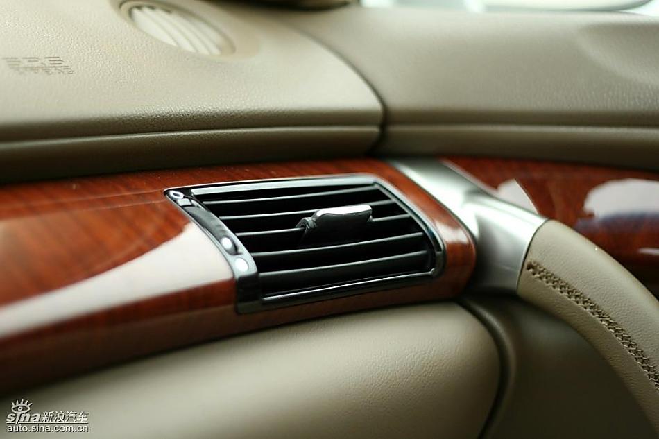 2009 Acura RL试驾图