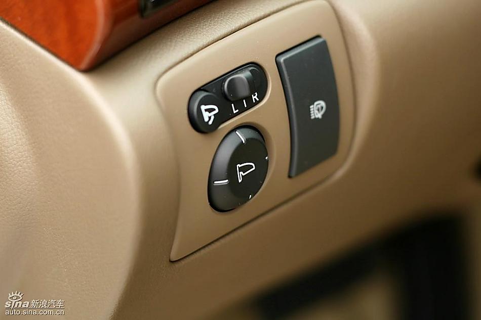 2009 Acura RL试驾图