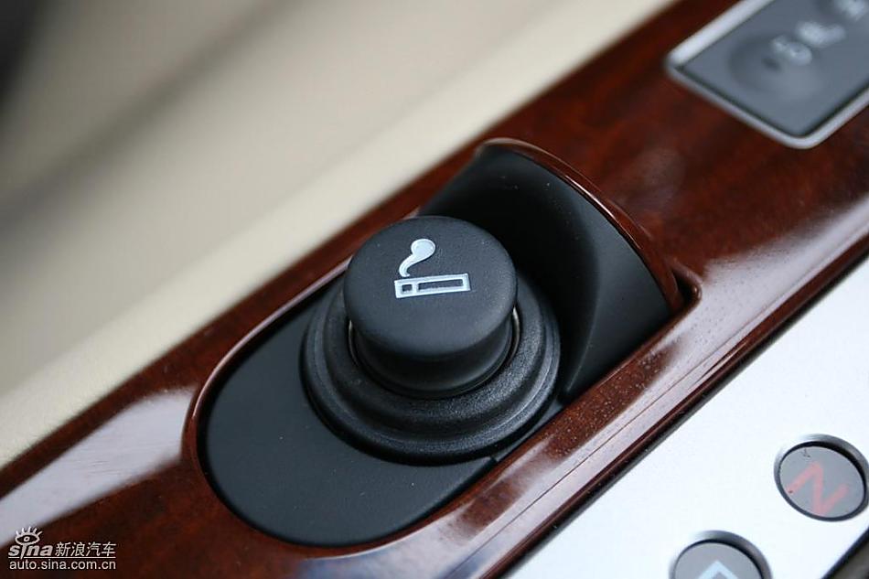 2009 Acura RL试驾图