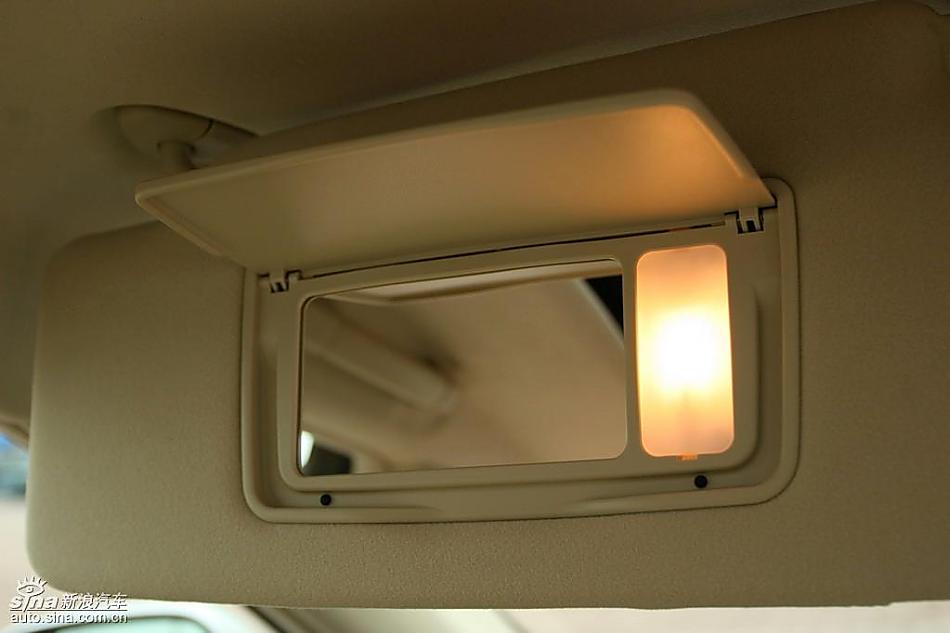 2009 Acura RL试驾图