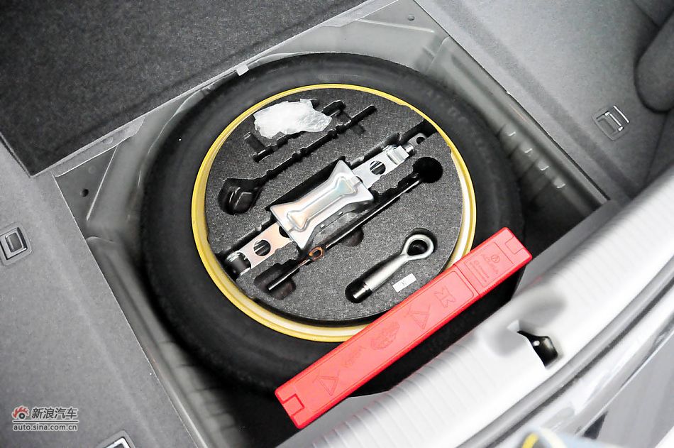 2010款讴歌RL实拍