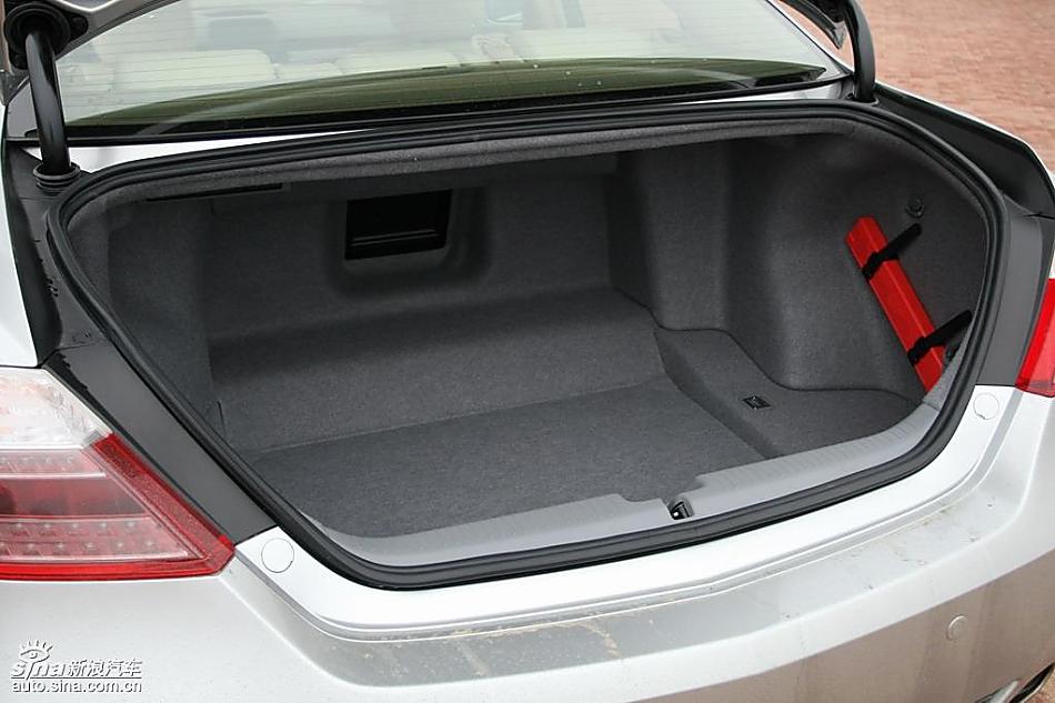 2009 Acura RL试驾图