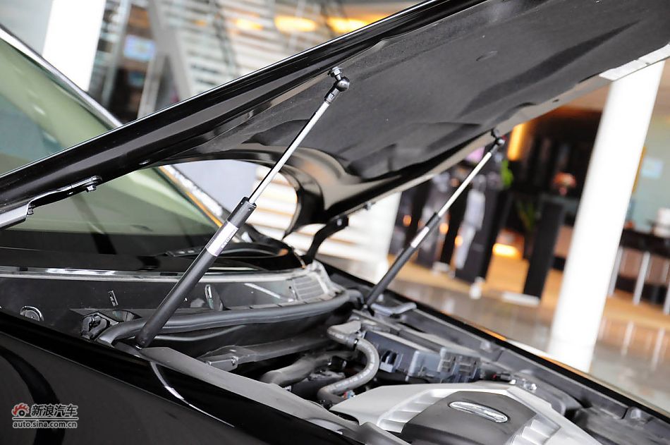 2010款讴歌RL实拍