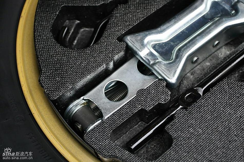 2009 Acura RL试驾图