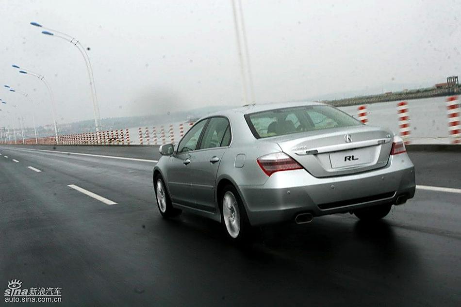 2009 Acura RL试驾图