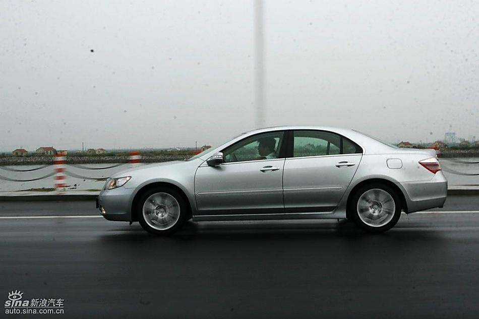2009 Acura RL试驾图