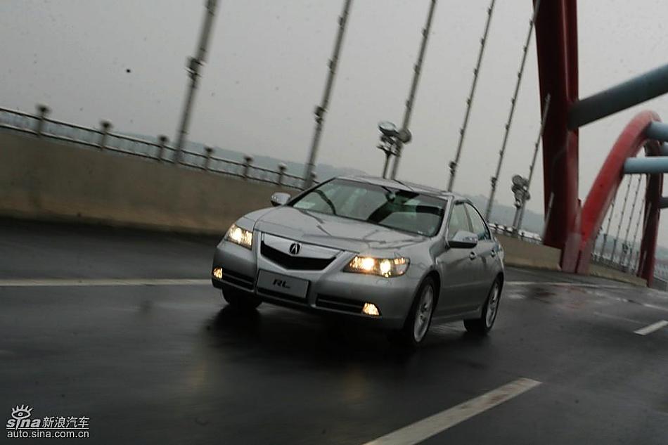 2009 Acura RL试驾图