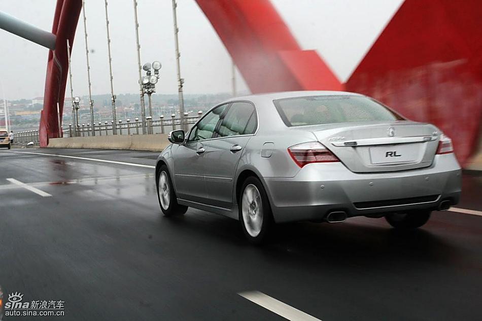 2009 Acura RL试驾图