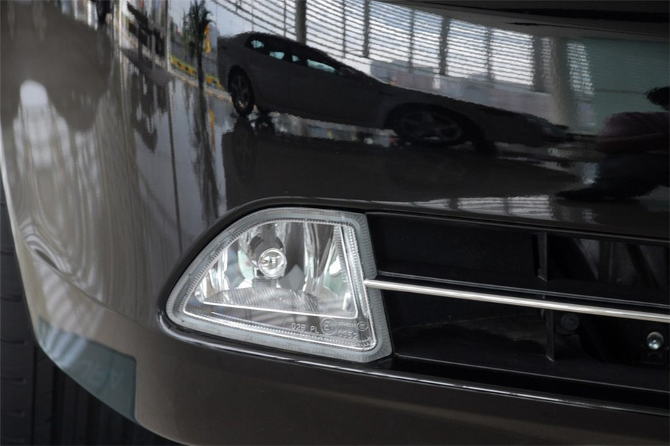 09款 3.7 AWD 外观