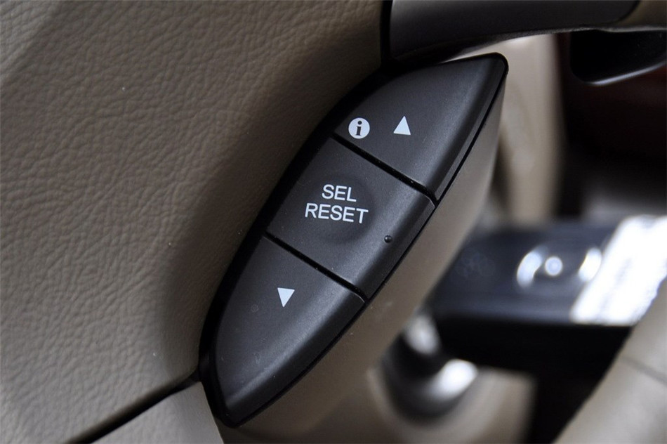 09款 3.7 AWD 外观