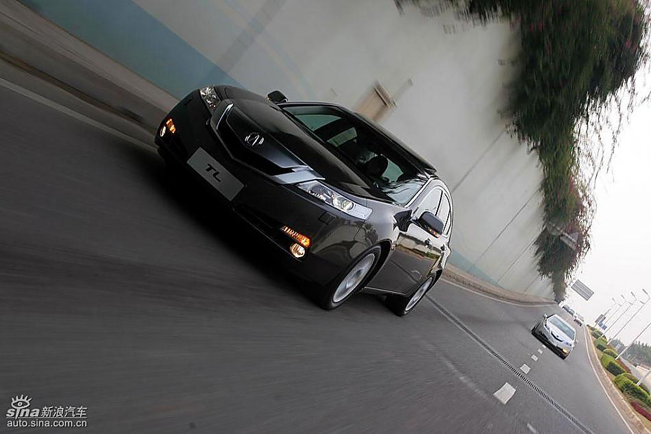 09款ACURA讴歌TL公路动态