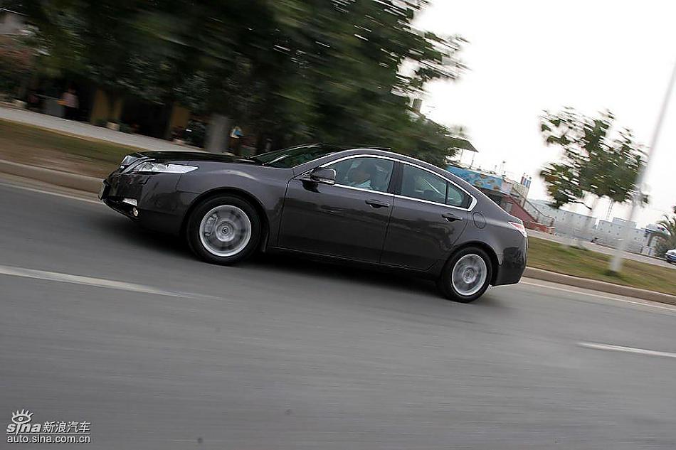 09款ACURA讴歌TL公路动态