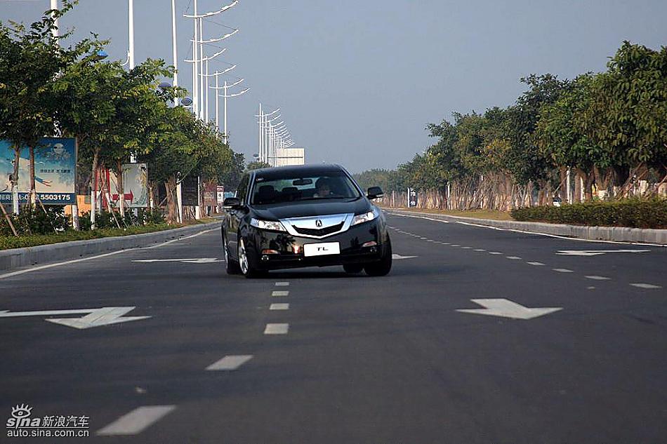 09款ACURA讴歌TL模拟绕桩