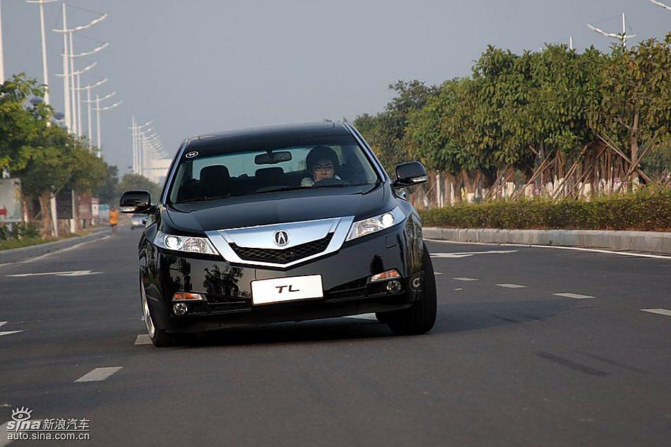 09款ACURA讴歌TL模拟绕桩
