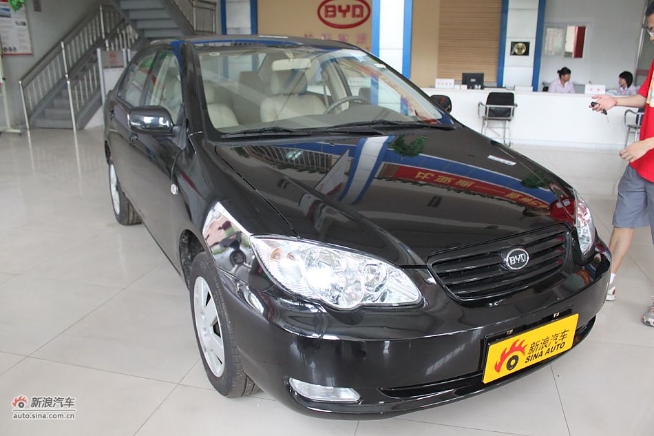 比亚迪F3白金版标准型