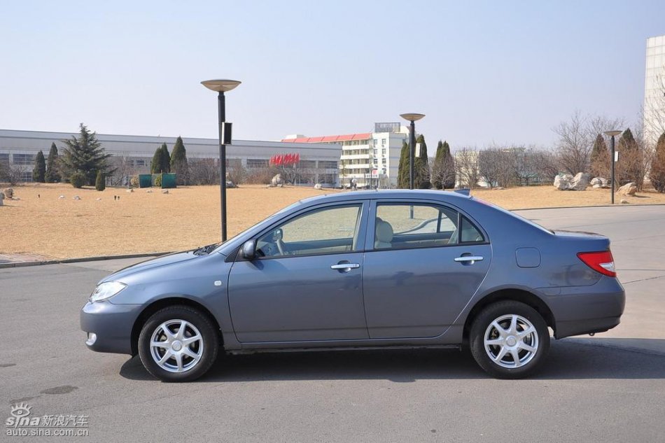 新浪试驾比亚迪F3自动挡