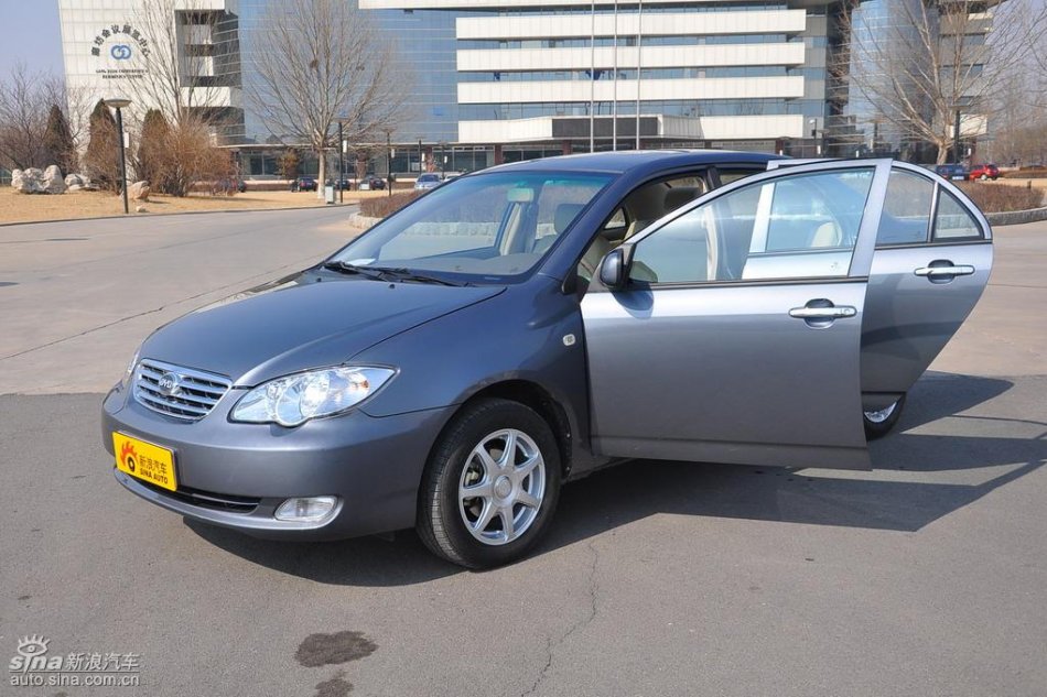 新浪试驾比亚迪F3自动挡