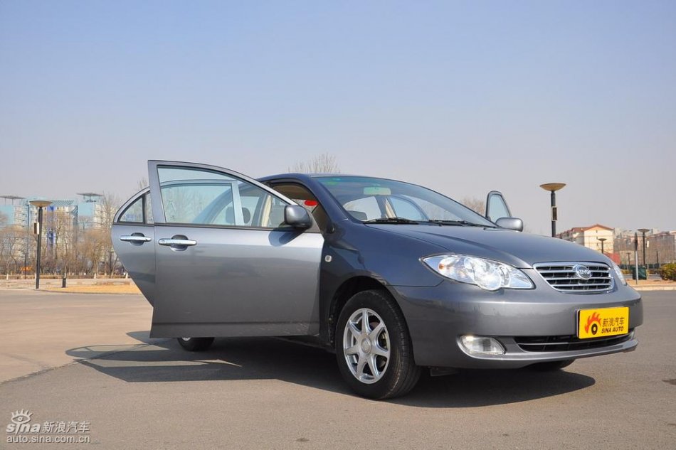 新浪试驾比亚迪F3自动挡