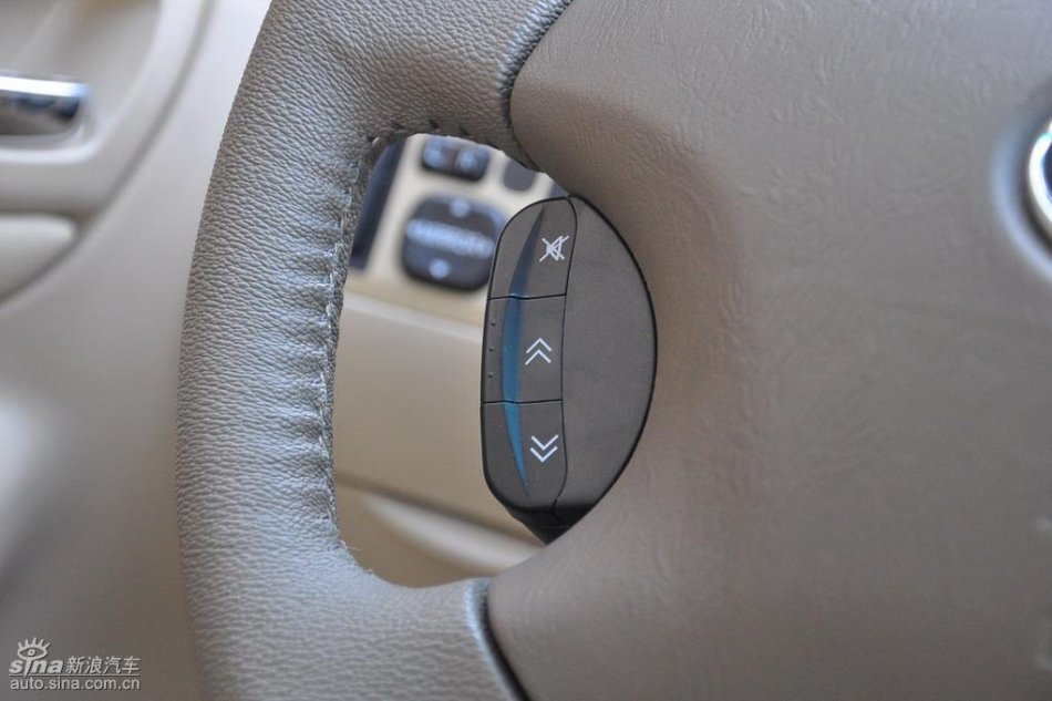 新浪试驾比亚迪F3自动挡
