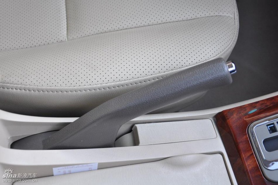 新浪试驾比亚迪F3自动挡