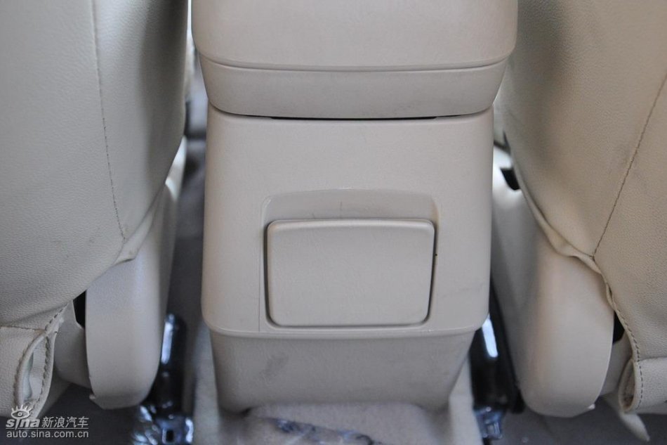 新浪试驾比亚迪F3自动挡