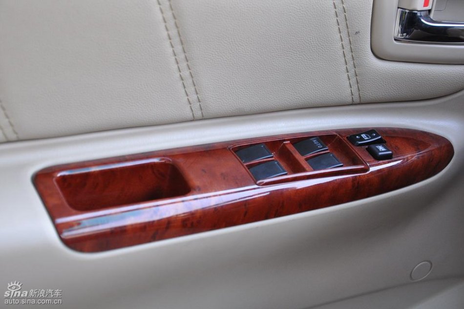 新浪试驾比亚迪F3自动挡