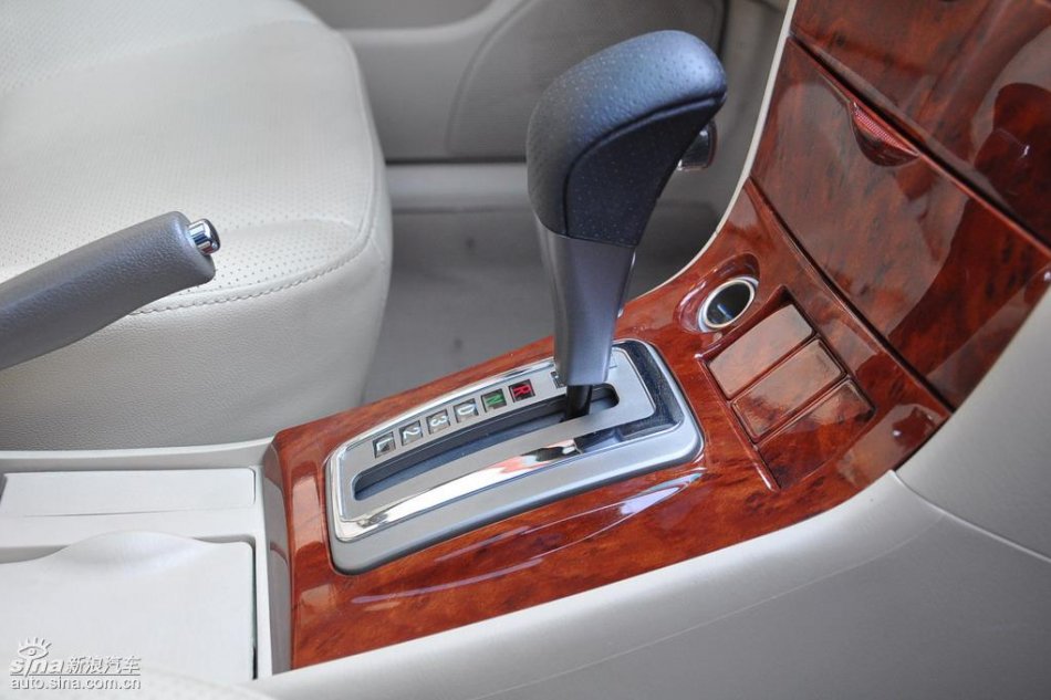 新浪试驾比亚迪F3自动挡